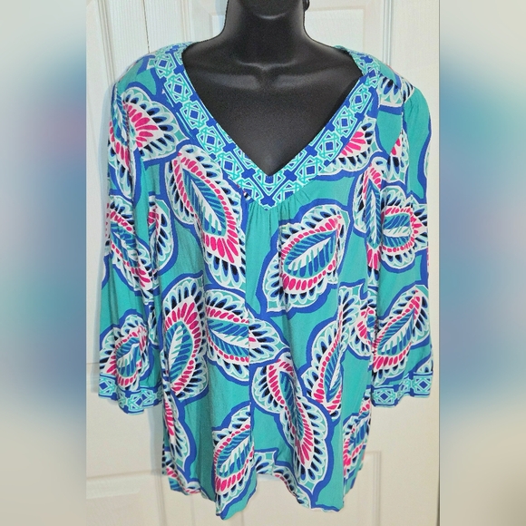 Crown & Ivy Pink and Blue Bell Sleeve Blouse Women's Plus size 2x - Picture 1 of 6
